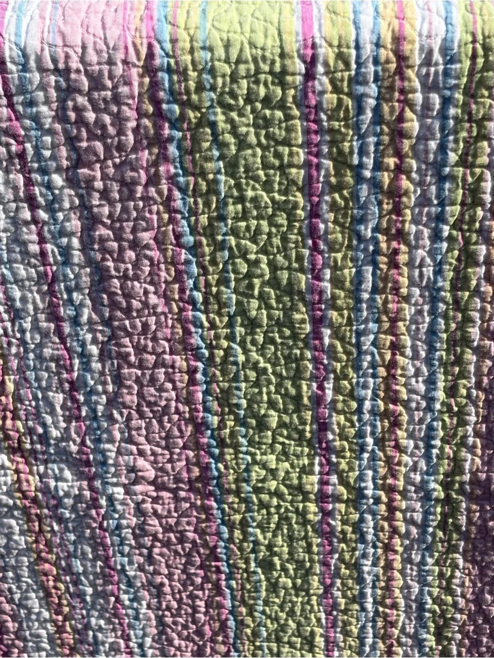 Full Size quilt bedspread pastels